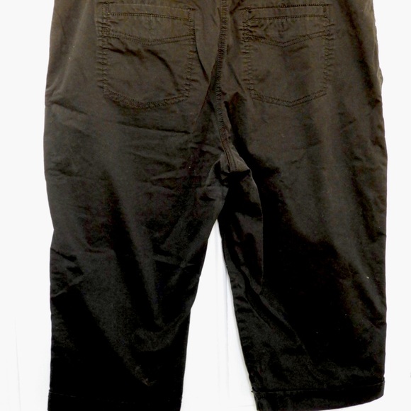 Black Capri Pants - Picture 3 of 3